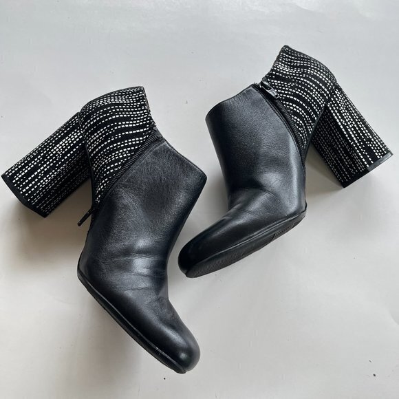 Naturalizer Women's Rainy Boot Size 10M Flare‎ Block Heel Black White Leather - Picture 1 of 5